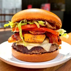 Nana Jão (Nosso Burger com Banana da Terra)
