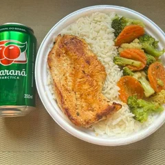 Frango Grelhado & Legumes + lata Guaraná + R$ 14,99 leve outra marmitex