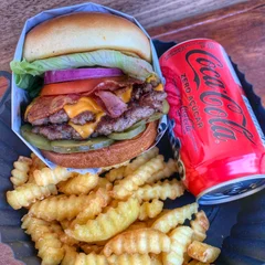 O Executivo + Batata + Bebida + Sobremesa