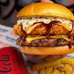  Frangola Beef Burger  + Fritas + Bebida