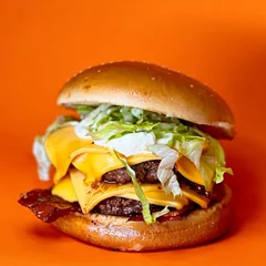 LAVI'S SMASH CHEDDAR BACON 