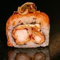 Uramaki Ebi Crocante Especial, Geleia de Pimenta, e Crisp de Alho Poro (10 peças)