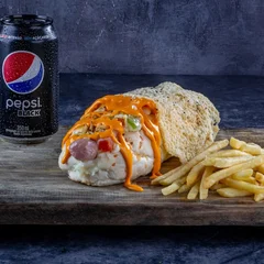 Combo Vegetariano Fome + Acompanhamento + Refri lata