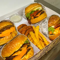 The Box Familia (4 Pessoas)