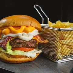 Hambúrguer Costela Queijão + Batata ( Muito Queijo )