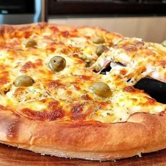 Pizzas Tradiconais 8 pedaços