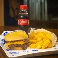 Smash Bacon + Fritas + Bebida 200ml