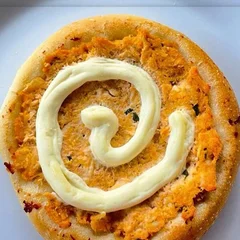 Esfiha de Frango com Cream Chesse