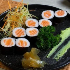 MAKI SALMAO 4 UND