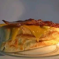 kikão com queijo e bacon