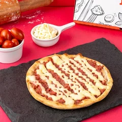 Esfiha De Calabresa Com Catupiry