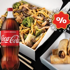 *COMBO TOP*  YAKISOBA MISTO  850G (CARNE E FRANGO) + 2 Rolinhos Primavera Doces + 1 COCA COLA 600ML 