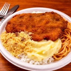 Filé De Frango Empanado Ou Grelhado Com Pure De Batata
