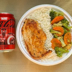 Frango Grelhado & Legumes + lata Coca Zero + R$ 14,99 leve outra marmitex