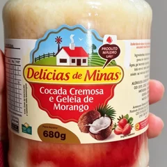 Cocada cremosa com geleia de morango 