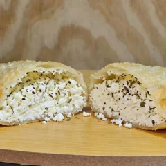 Pastel de Queijo Minas