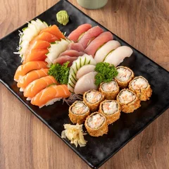 Combinado PRAINHA | 30 Peças | Sashimi, Sushi | Hot e Skin Roll