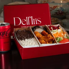 Chicken com salada + Coca 220ml