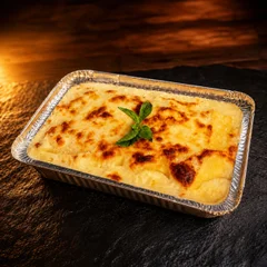 Nhoque com frango ao molho branco gratinado