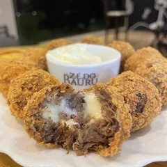 Bolinha de Costela