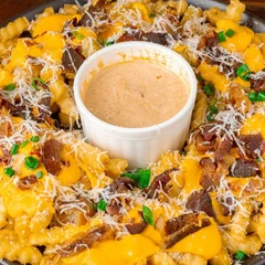 Batata Frita Turbo com Cheddar e Bacon