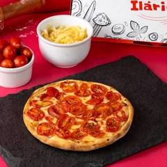 Esfiha De Tomate Cereja
