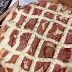 Pizza Grande Calabresa com Catupiry + Cola-cola Gratis