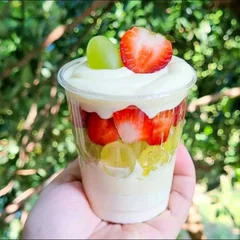 Duplo Ninho com Morango e Uva