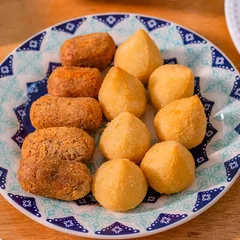40 Salgados fritos
