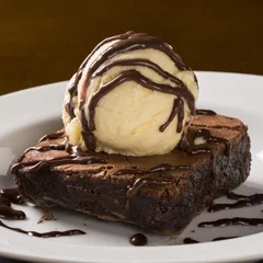 BROWNIE COM SORVETE