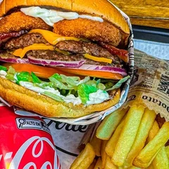 Combo Smash Churrasco 2.0 + Batata + Coca-Cola Lata