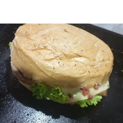 Super Burgão,  lançamento  