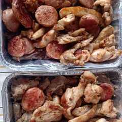 Mistão pra duas pessoas aproximadamente meio quilo de carne (alcatra, lombinho linguiça de churrasco e frango) (cópia)
