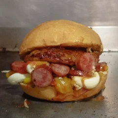 54. Miss Burger Calabresa