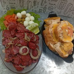 Calabresa acebolada 