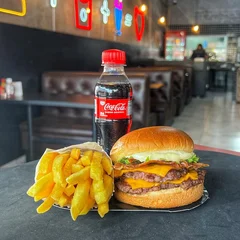 Big Smash Tasty + Coca Pet & Fritas + R$ 19,99 leve outro burger