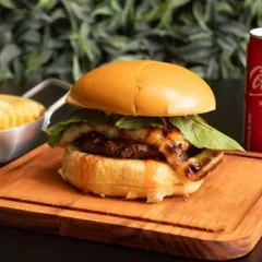 Combo Sweet fire coalho + Batata + Coca Cola lata 220ml