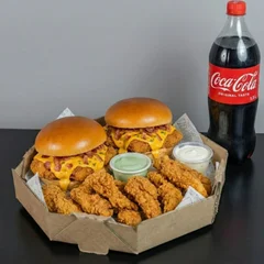 2 Sanduiches + 10 Tiras + 2 Molhos + Refri 1,5l