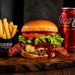 COMBO BBQ+FRITAS+BEBIDA
