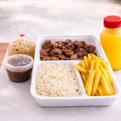 Combo Individual Econômico Boi 150ml + Arroz + Feijão + Batata 80ml + Farofa + Suco Grátis Natural 300ml.