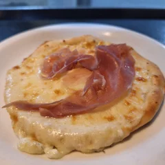 Esfiha de Parma