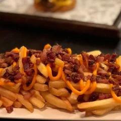 Pélpafritas ( Grande ) + ( Bacon e Cheddar )