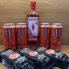 COMBO GIN BEEFEATER PINK 700ML + 4 MONSTER MELANCIA 473ML +  3 GELO DE  COCO 200ML 