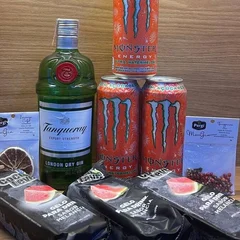 Combo Gin Tanqueray 750ml  +  4 Monster 473ml Sabor melancia + 3 Gelo De Coco 200ml 