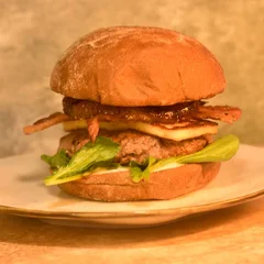 Querumbim Tropical Burger
