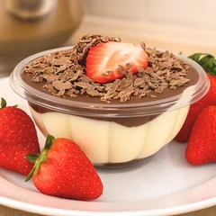 Bombom No Pote de Brigadeiro de Ninho, Chocolate e Morango