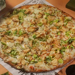 Pizza Fit de Alho e Alho Poró | Pizza Saudável