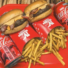 Dois Artesanais + 2 Batatas + 2 Bebidas 
