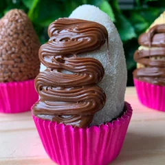 COXINHA DE MORANGO - Ninho com Nutella