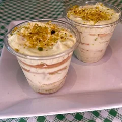 Torta de bolacha com pistache